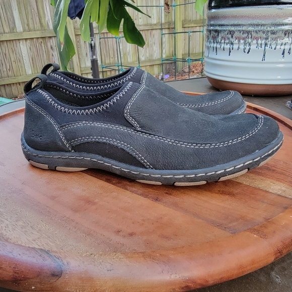 These b.ø.c. (Born Concept) slip-ons 7.5 - Picture 5 of 8